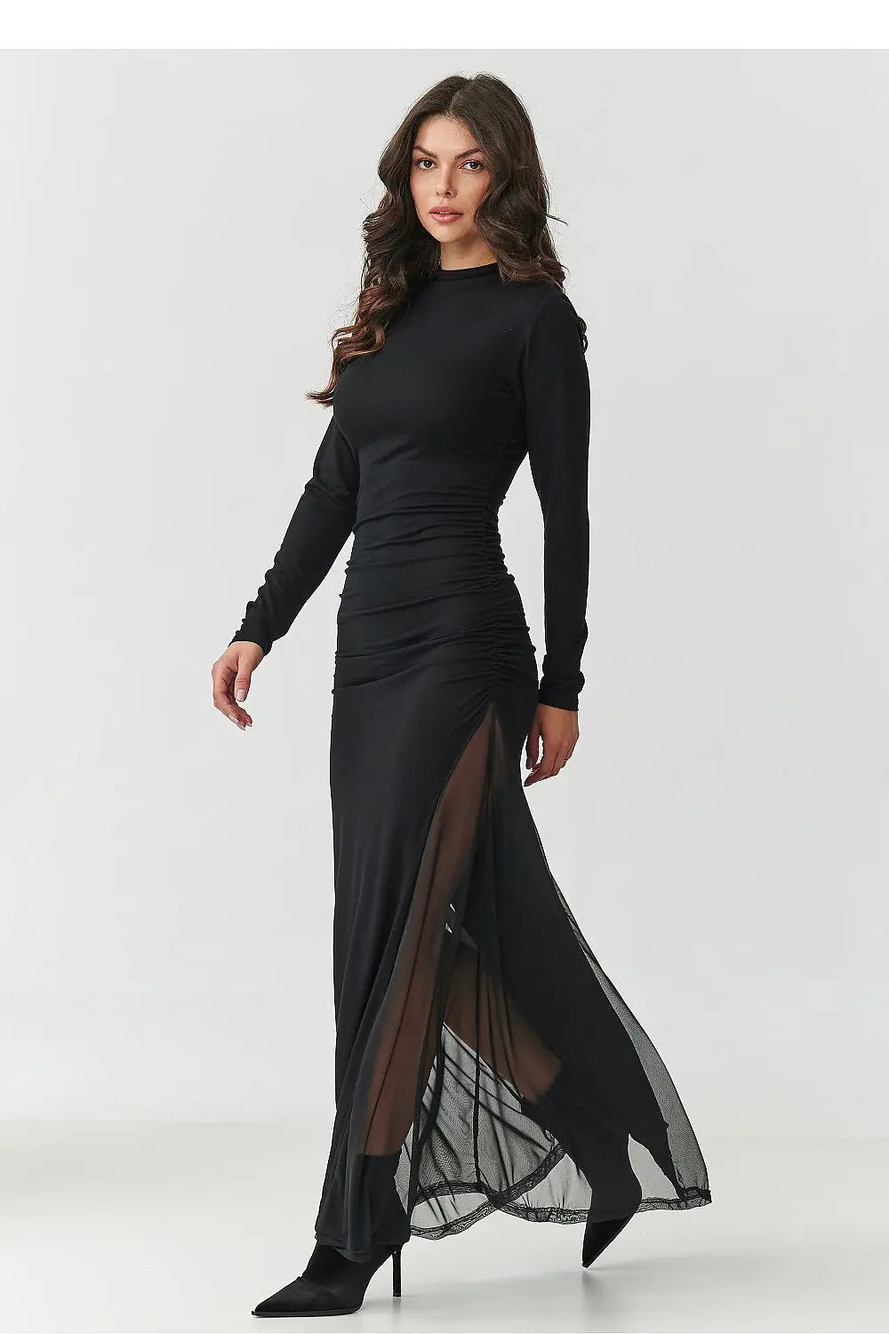  Long dress model 218109 Makadamia 